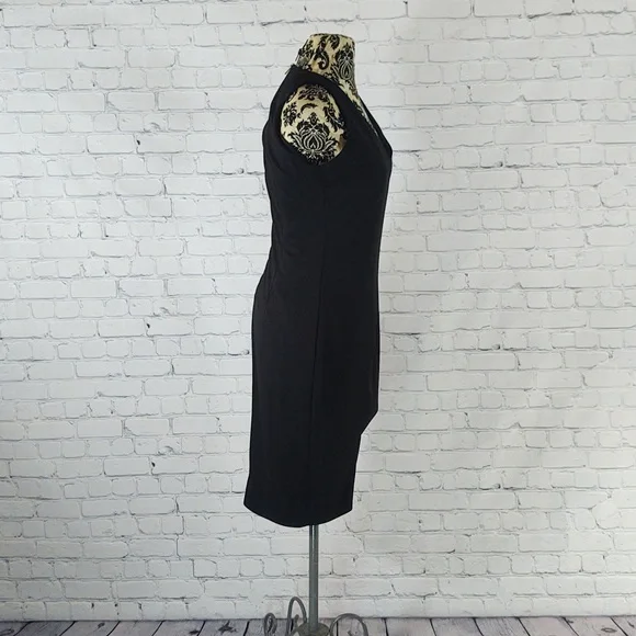 The Limited Size M Sleeveless V-Neck Cocktail Dress with Gold Zipper - Picture 4 of 10